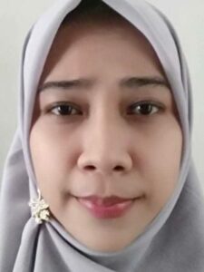 Mamluatun Nafisah 300x400