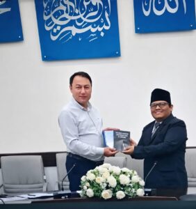Dua Peneliti IIQ Jakarta Sukses Rampungkan Riset Fellowship di Uzbekistan
